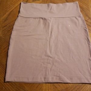 Mauve pencil skirt